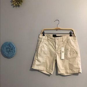 🌿 NWT Calvin Klein Pleated Pocket Shorts Sz 6 🌿